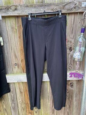 👗Athleta Black Straight-Leg Pull-On Pants